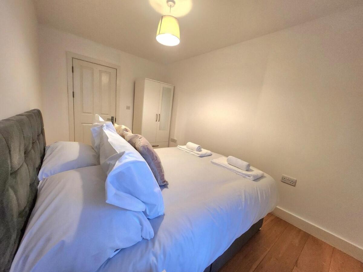 Appartamento Comfortable 2br Flat - 1 Min To Tube, Sleeps 6 *
