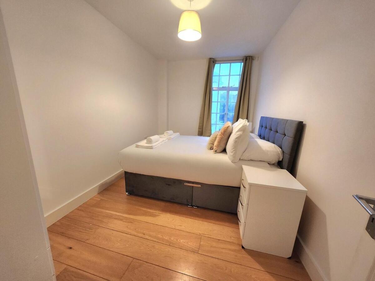 Appartamento Comfortable 2br Flat - 1 Min To Tube, Sleeps 6